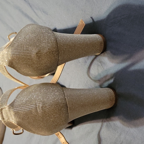 Formal Hig heels. - Picture 8 of 8